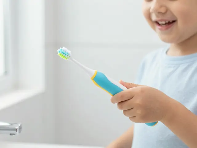 Jak vybrat elektrický zubní kartáček pro děti: Recenze Curaprox a tipy